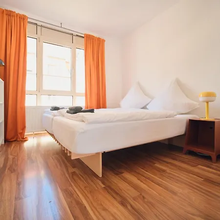 Mittendrin, Zentrale & Gemuetliche Stadtwohnung Apartmán